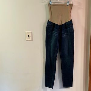 Maternity Jeans size Large